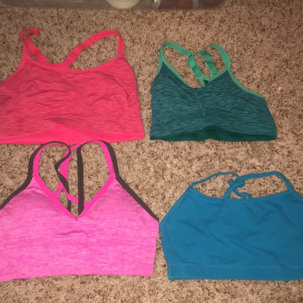 SPORTS BRAS WOOHOO
